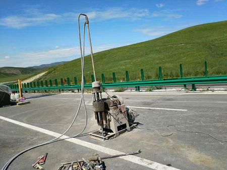 三都镇公路地基基础注浆加固